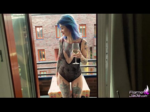 ❤️ Una noia tremenda xuclant amb un glop i follant apassionadament sota el cel obert ️ Súper porno al ca.xxxnd-com.ru